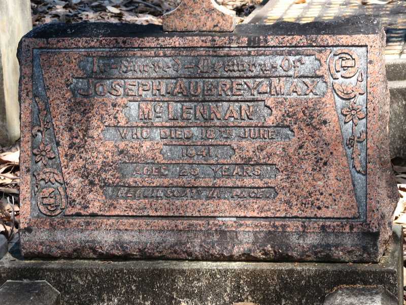 Photo of headstones/Joseph Aubrey Max McLennan d1941 hdstn Coutts Xing